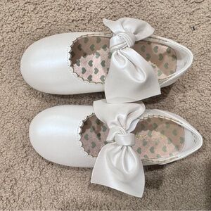 Dream Pairs White Kids Dress Shoes with Bow
